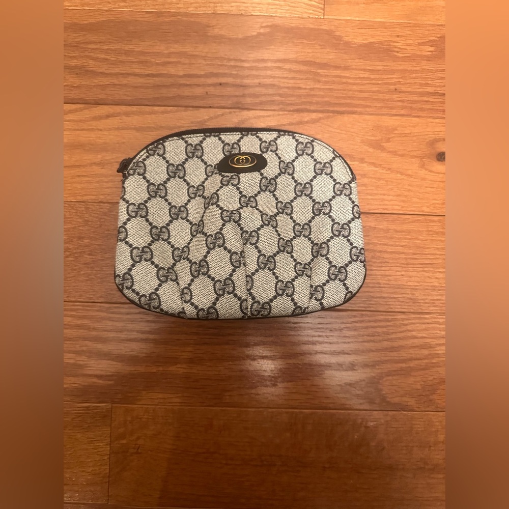 Gucci wallet